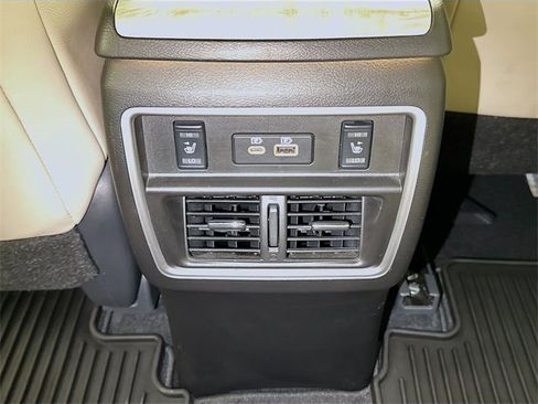 Used 2020 Nissan Murano SL w/ Moonroof Package image 25