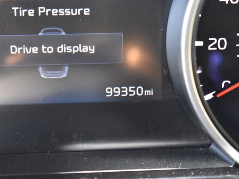 Used 2022 Kia Carnival SX image 39