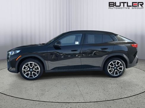 Used 2025 BMW X2 xDrive28i w/ Premium Package AWD/4WD image 4
