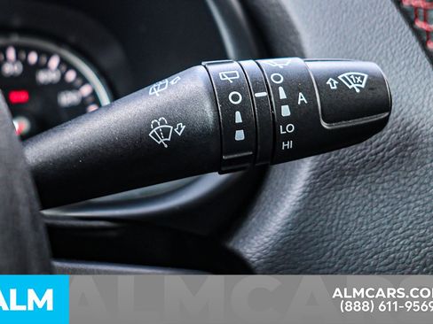 Used 2023 Jeep Renegade Trailhawk image 30