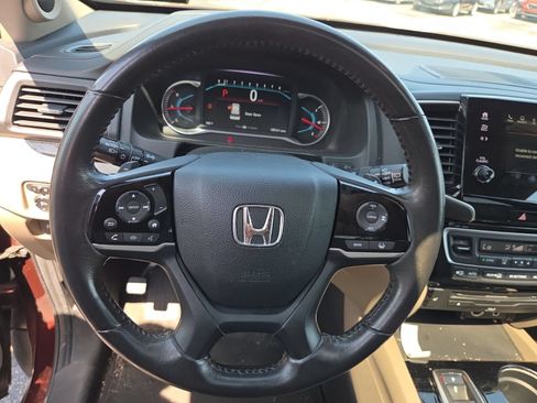 Used 2020 Honda Pilot Touring image 15