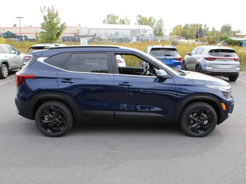 New 2026 Kia Seltos EX w/ EX Sunroof Package image 4