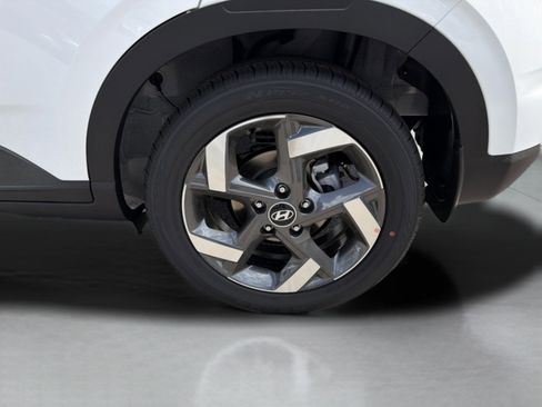 New 2026 Hyundai Venue SEL FWD image 30