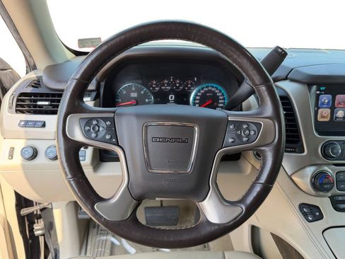 Used 2018 GMC Yukon XL Denali w/ Denali Ultimate Package AWD/4WD image 18