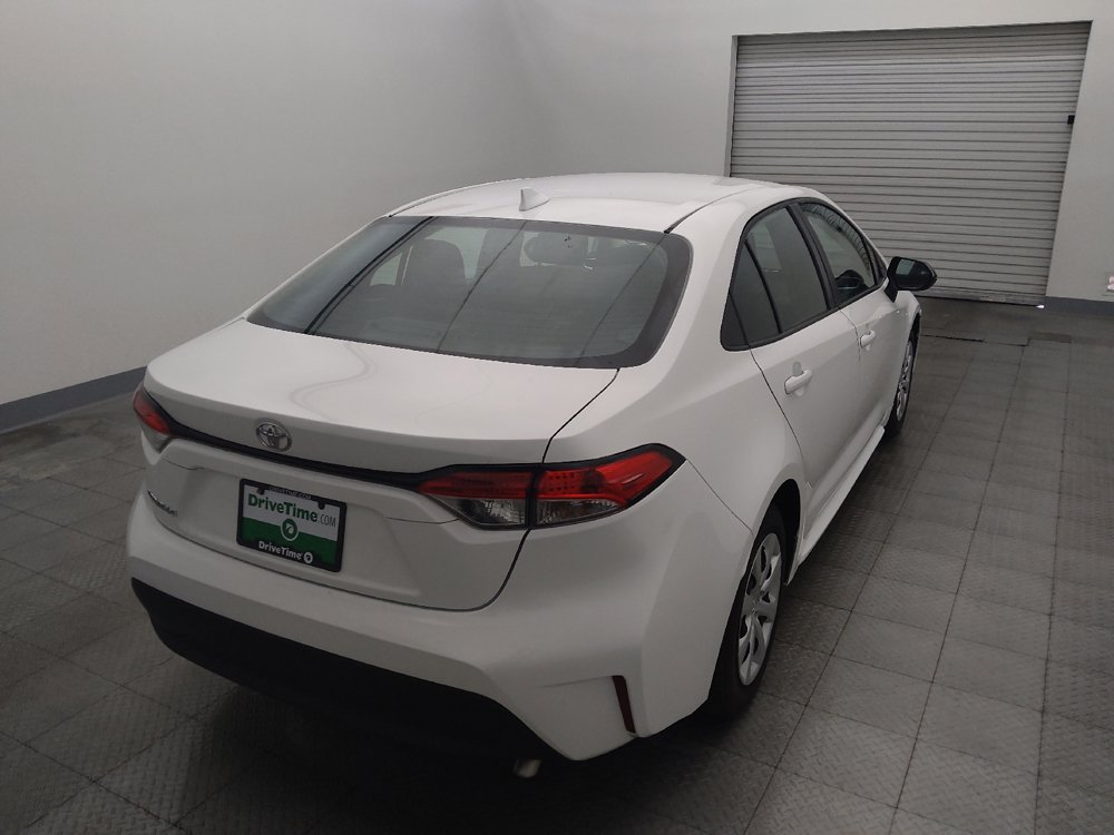 Used 2025 Toyota Corolla LE FWD image 7