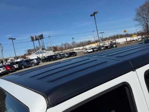 Used 2025 Jeep Wrangler Unlimited Rubicon 4xe w/ Safety Group image 8