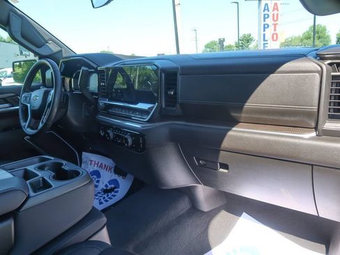Used 2023 Chevrolet Silverado 1500 LT w/ Protection Package AWD/4WD image 19