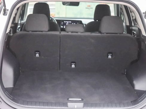 Used 2023 Kia Sportage LX image 24