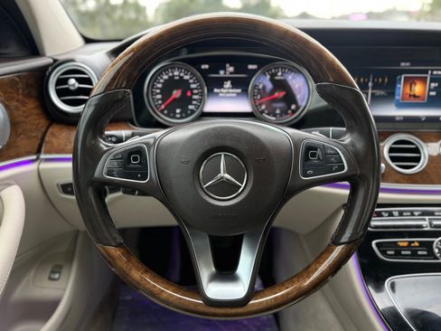 Used 2017 Mercedes-Benz E 300 image 24