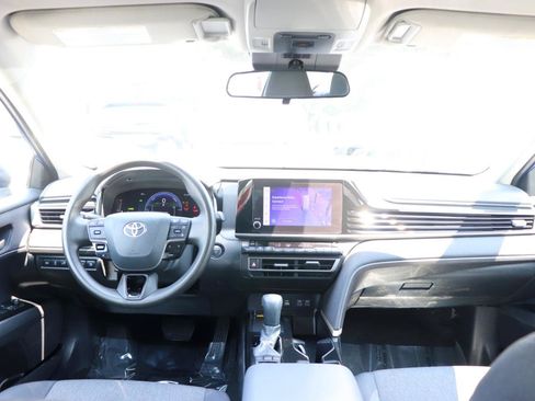 Used 2025 Toyota Camry LE FWD image 16