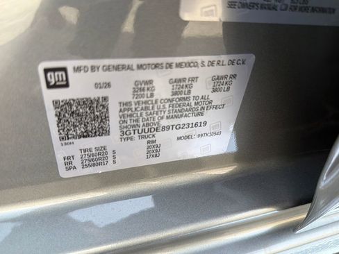 New 2026 GMC Sierra 1500 SLT image 25