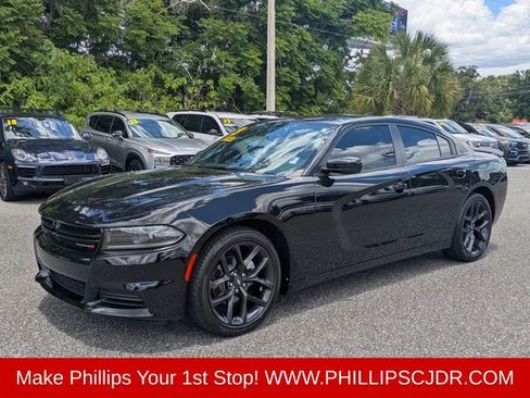 Used 2023 Dodge Charger SXT w/ Blacktop Package RWD image 8