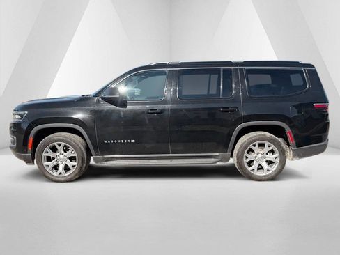 Used 2022 Jeep Wagoneer Series II image 4