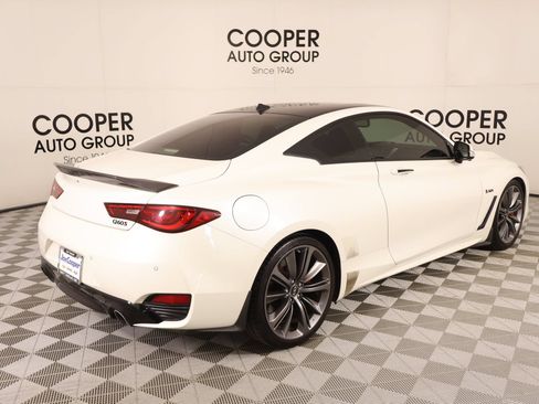 Used 2018 INFINITI Q60 Red Sport 400 w/ Pro Active Package RWD image 21