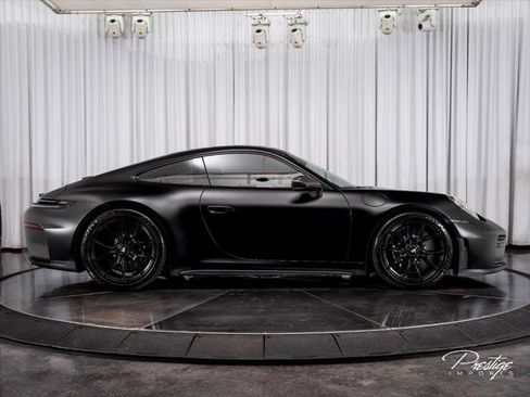 Used 2026 Porsche 911 GT3 RWD image 18