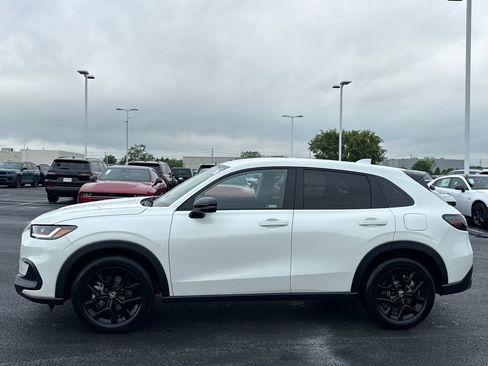 Used 2024 Honda HR-V Sport image 6