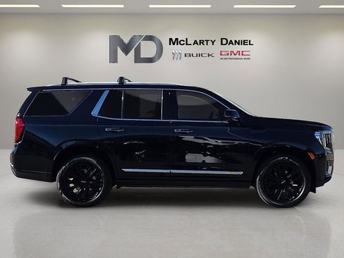 Used 2023 GMC Yukon Denali w/ Denali Reserve Package image 6