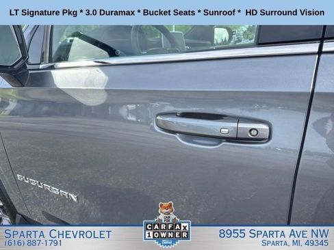 Used 2022 Chevrolet Suburban LT w/ LT Signature Plus Package AWD/4WD image 10