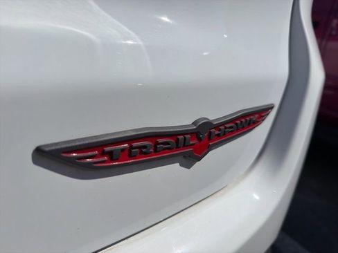 Used 2024 Jeep Compass Trailhawk w/ Trailhawk Elite Group image 11