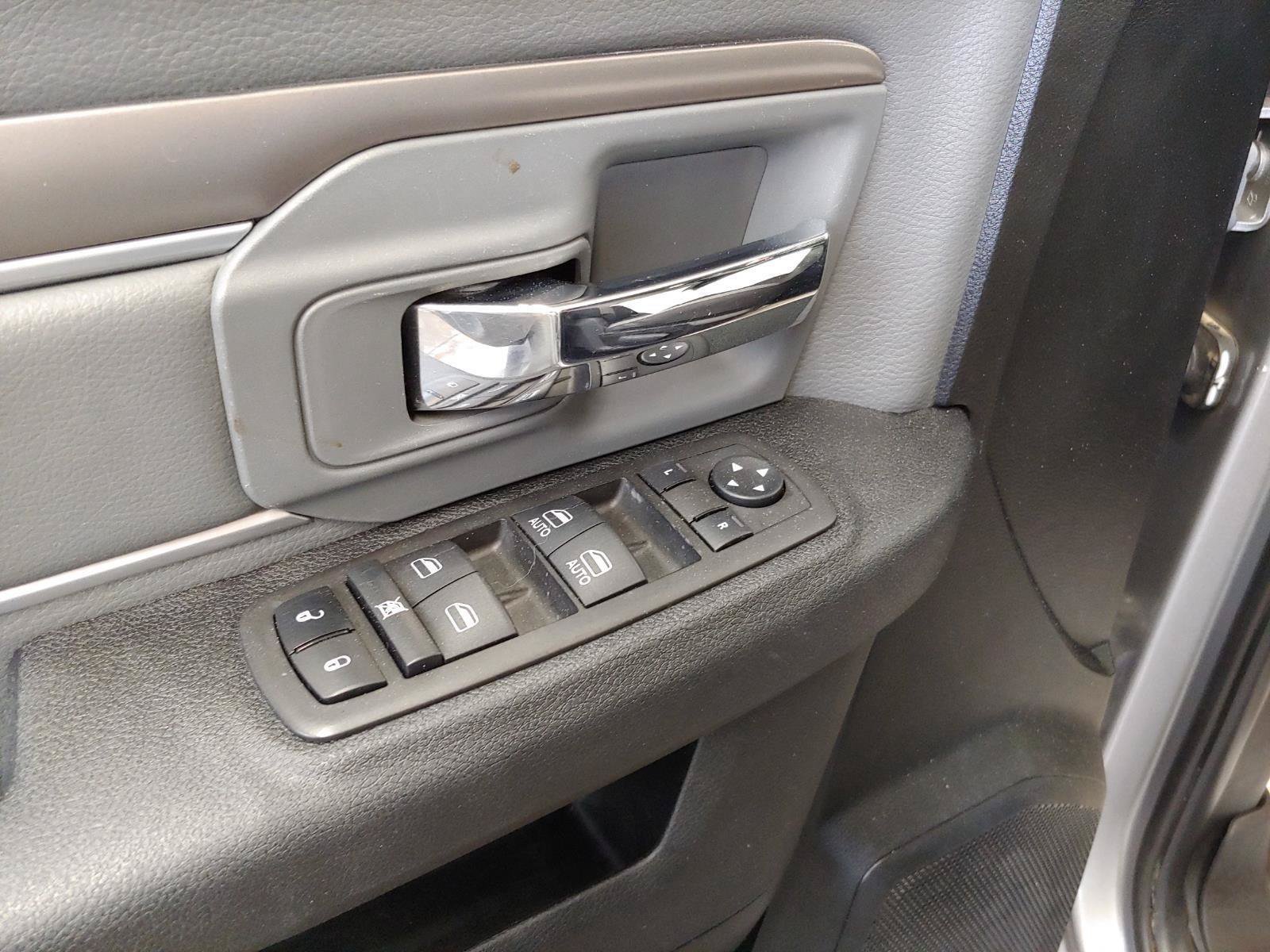 Used 2024 RAM 1500 Classic SLT AWD/4WD image 13