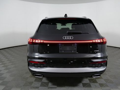 New 2025 Audi Q5 Premium image 4