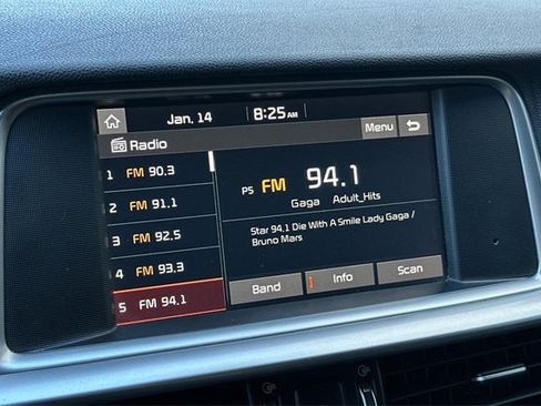 Used 2020 Kia Optima LX image 19