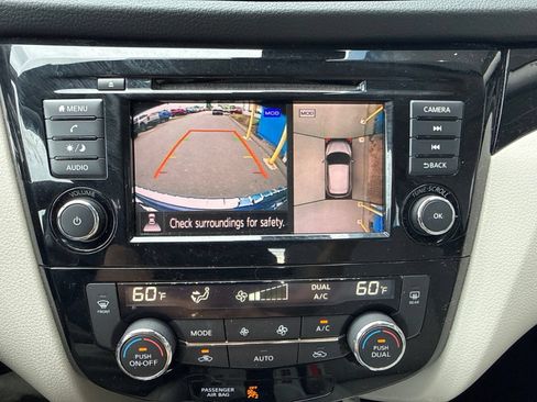 Used 2021 Nissan Rogue Sport SV w/ Technology Package AWD/4WD image 21