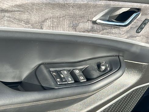 Used 2024 Jeep Grand Cherokee Limited 4xe image 22