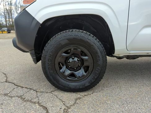 Used 2019 Toyota Tacoma SR image 26