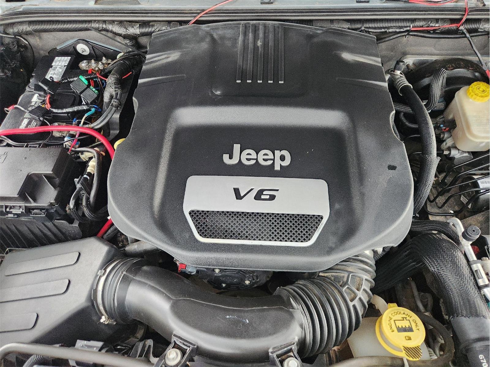 Used 2014 Jeep Wrangler Unlimited Rubicon AWD/4WD image 31