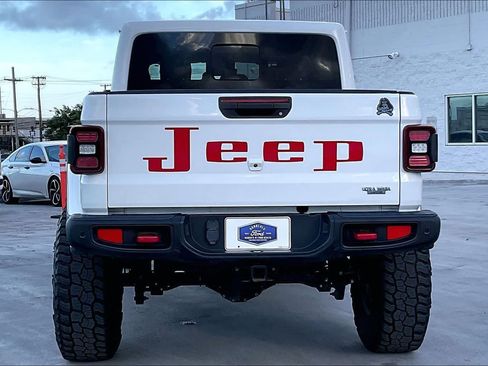 Used 2020 Jeep Gladiator Rubicon AWD/4WD image 5