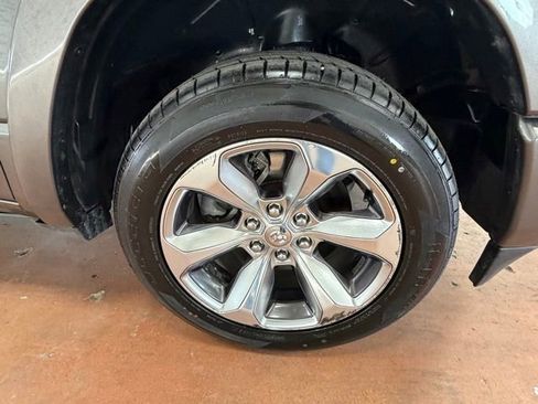 Used 2019 RAM 1500 Limited RWD image 8