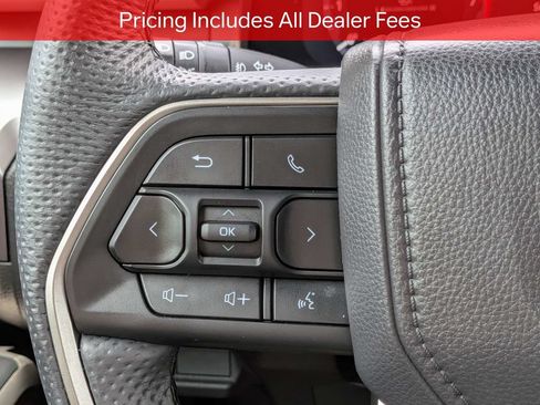 Certified 2025 Toyota Tacoma TRD Off-Road AWD/4WD image 27