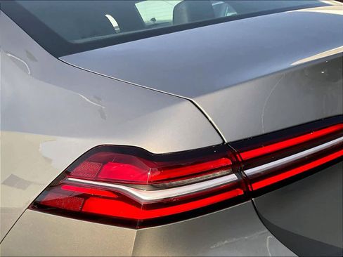 Used 2024 BMW 530i image 31