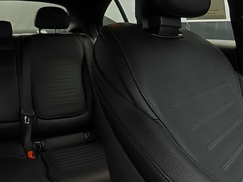 Used 2023 Mercedes-Benz C 300 Sedan image 15
