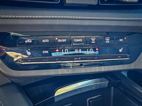 Used 2021 Buick Envision Preferred AWD/4WD image 25