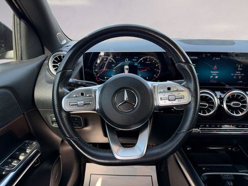 Used 2021 Mercedes-Benz GLA 250 image 12