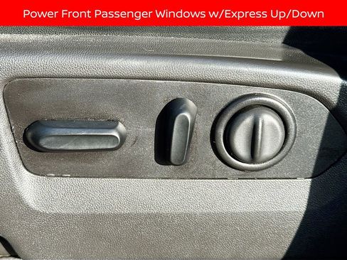 Used 2020 GMC Sierra 1500 SLT image 15