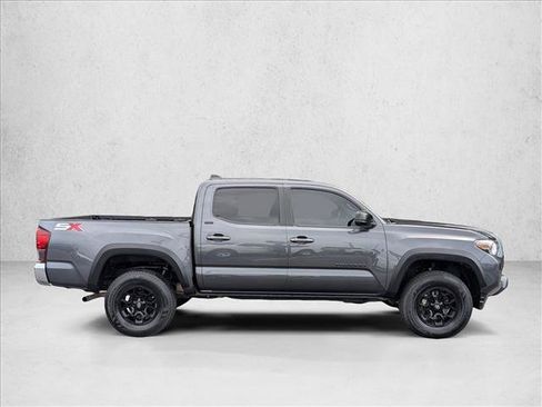 Used 2023 Toyota Tacoma SR5 RWD image 4