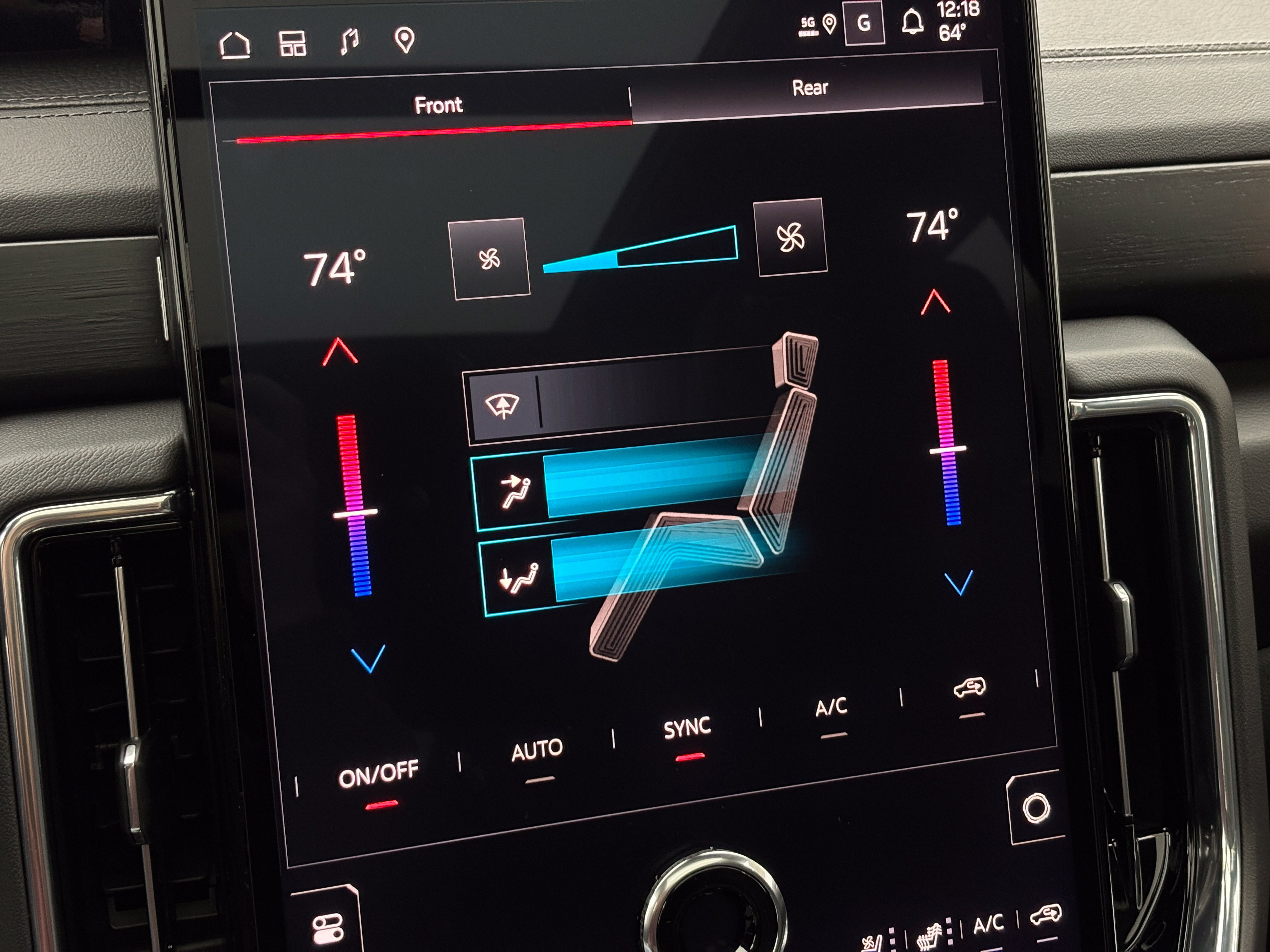 New 2026 GMC Yukon Denali w/ Sun & Power Step Package AWD/4WD image 30