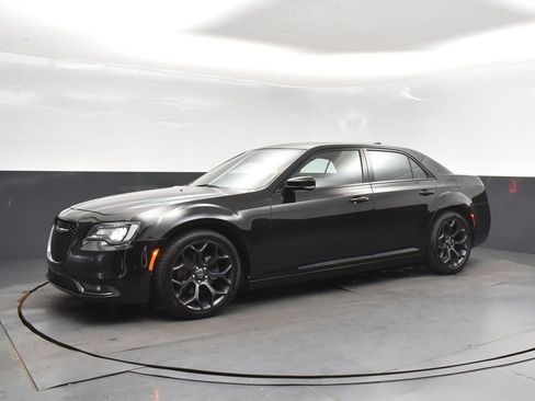 Used 2020 Chrysler 300 S w/ 300S Premium Group image 3