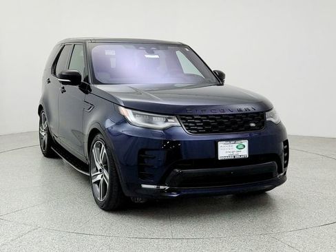 Certified 2022 Land Rover Discovery HSE R-Dynamic image 2