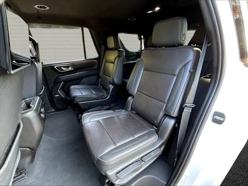 Used 2021 Chevrolet Tahoe High Country RWD image 16