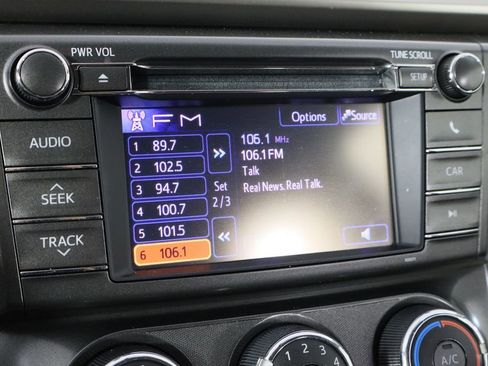 Used 2013 Toyota RAV4 LE image 27