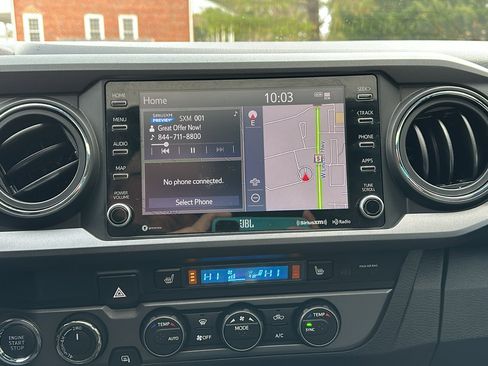 Used 2021 Toyota Tacoma TRD Off-Road w/ TRD Premium Off Road Package image 21