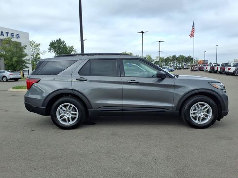 New 2026 Ford Explorer Active w/ Active Comfort Package RWD image 2