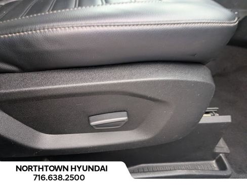 Used 2023 Ford Edge SEL image 33