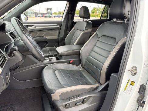 Certified 2023 Volkswagen Atlas Cross Sport SEL Premium R-Line AWD/4WD image 7