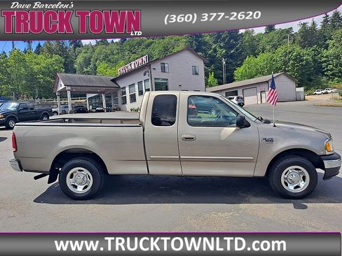 Used 2003 Ford F150 XLT image 2