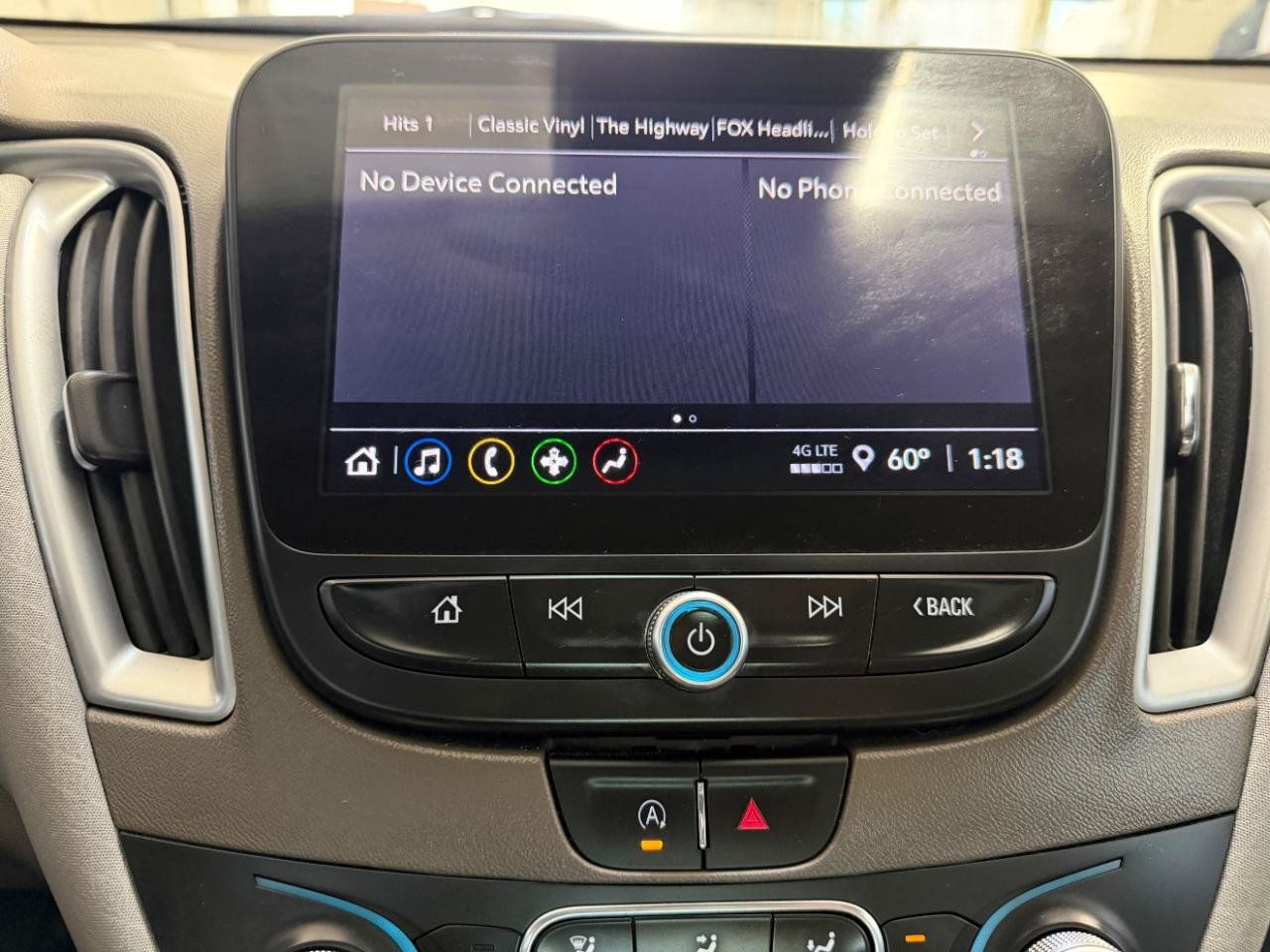 Used 2025 Chevrolet Malibu LT FWD image 36